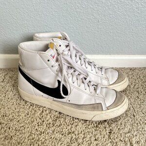 Nike Blazer Mid '77 Sneakers Size 8
